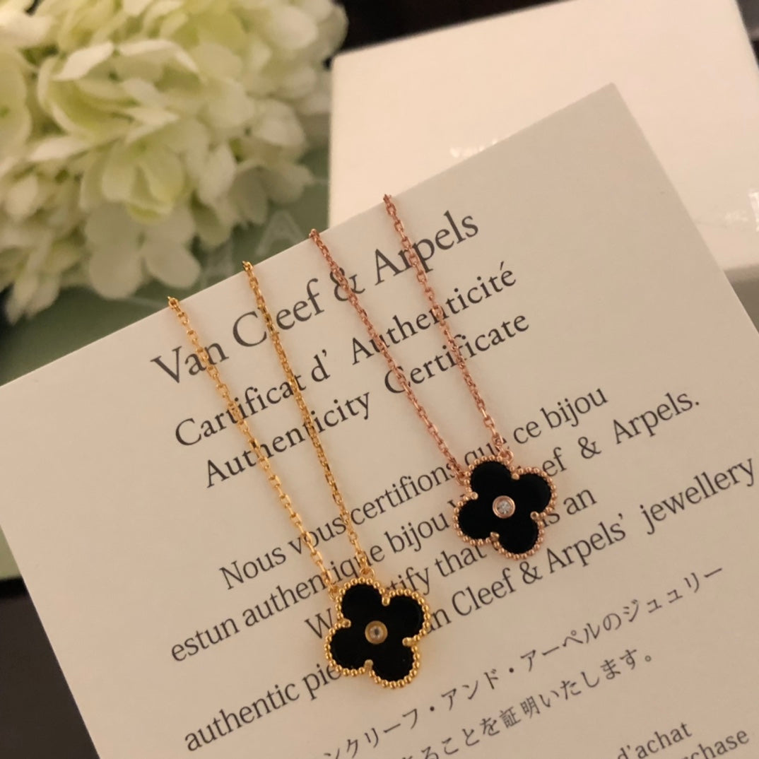 5XVA185X (High quality 1 flower necklace)