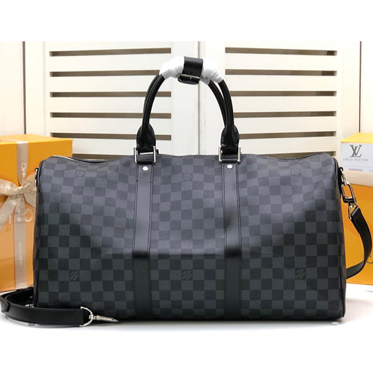 1E066B  Fashionable leather bag 