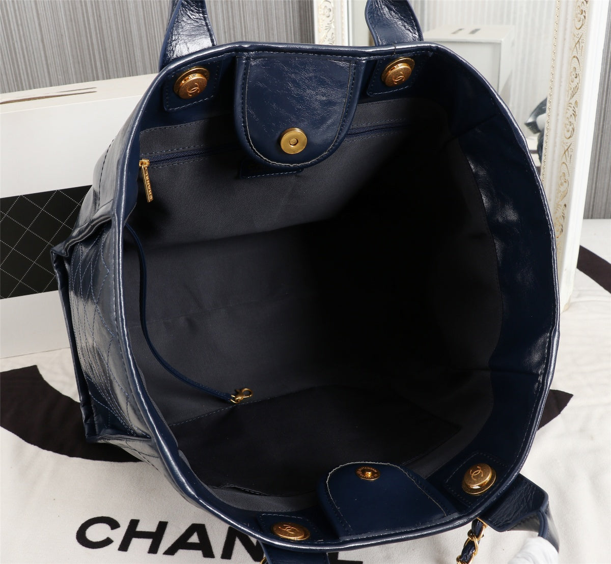 2XC296B ( Fashionable leather bag )