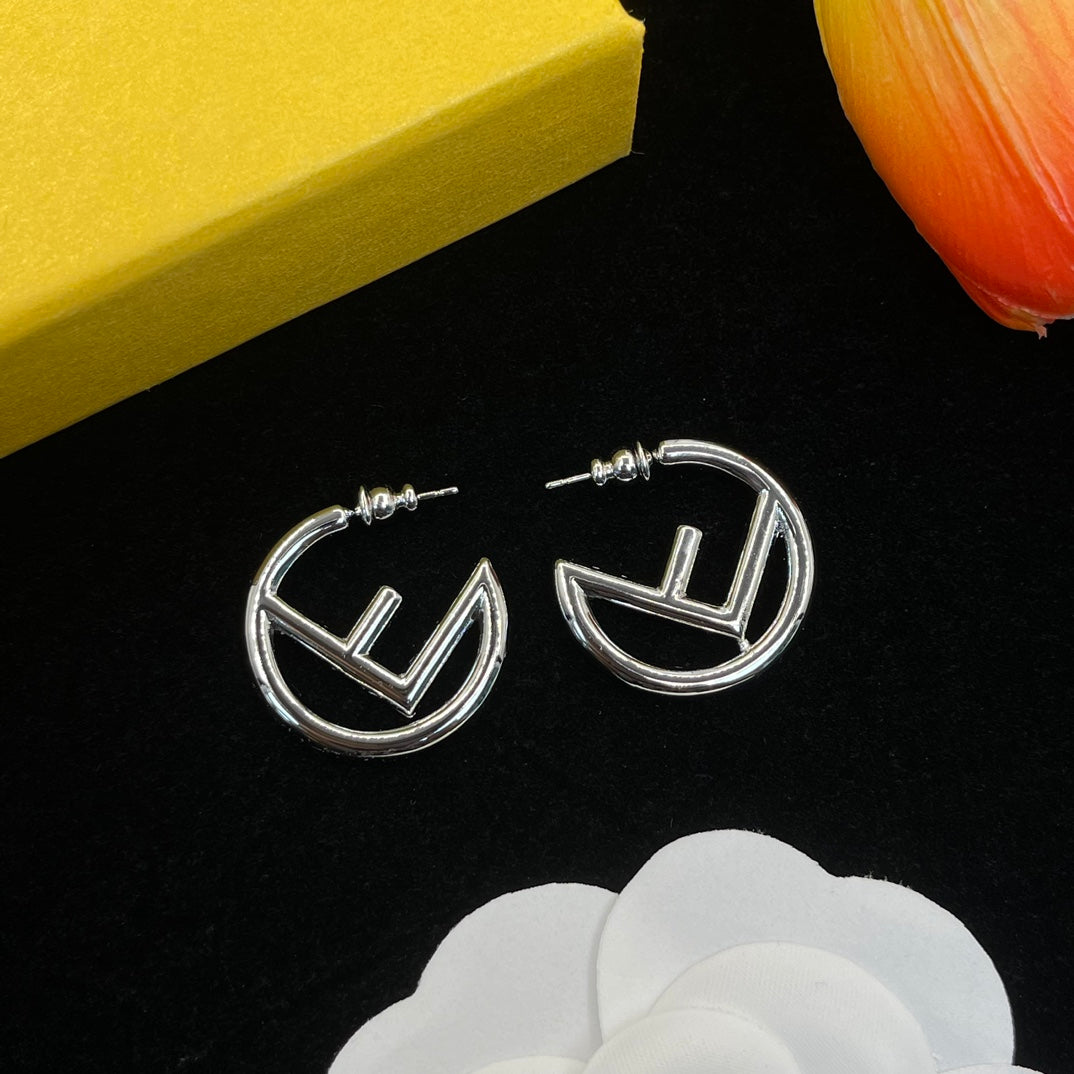 14F647E   Fashion Earrings