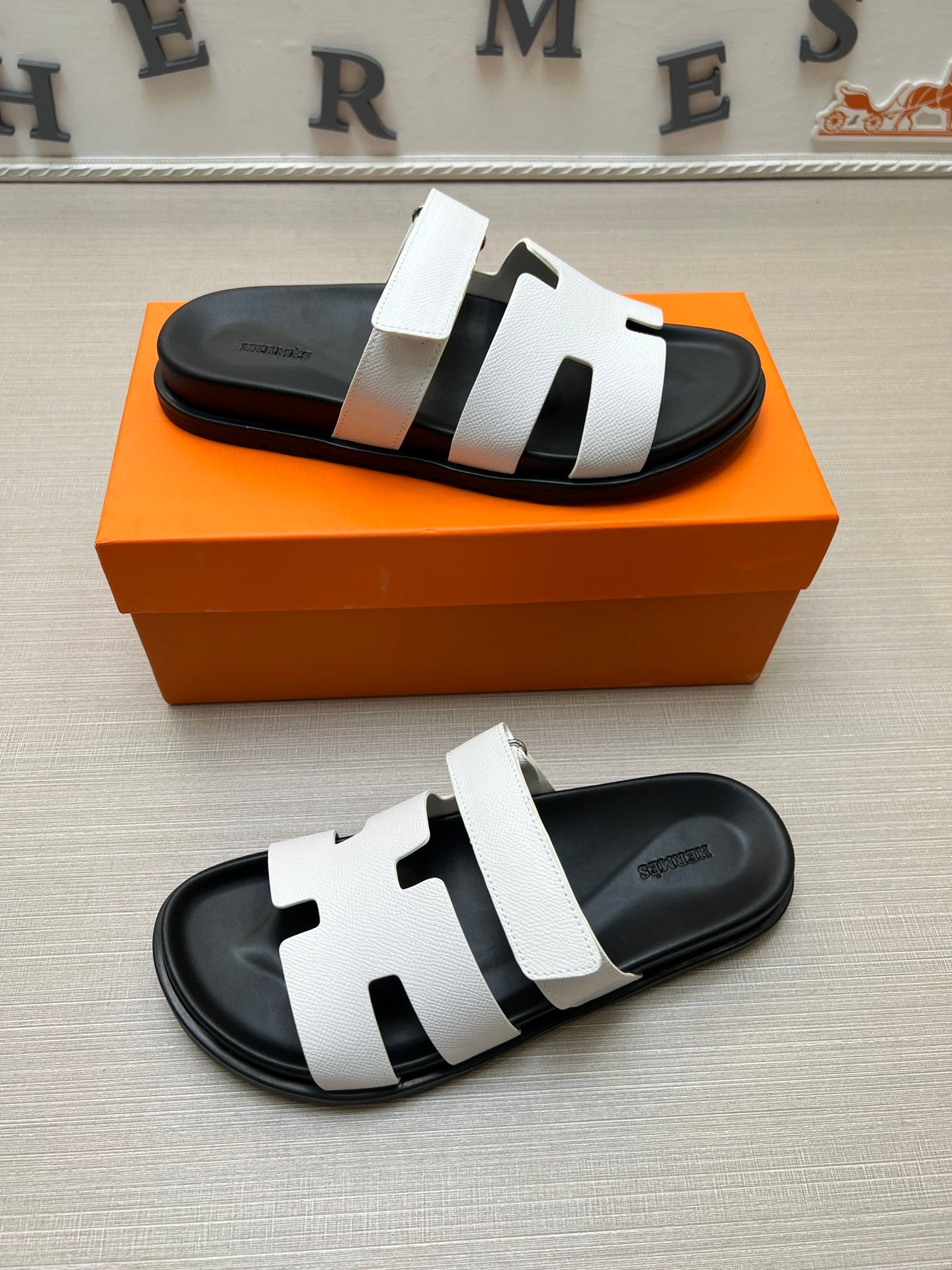 54H1Z    fashionslippers