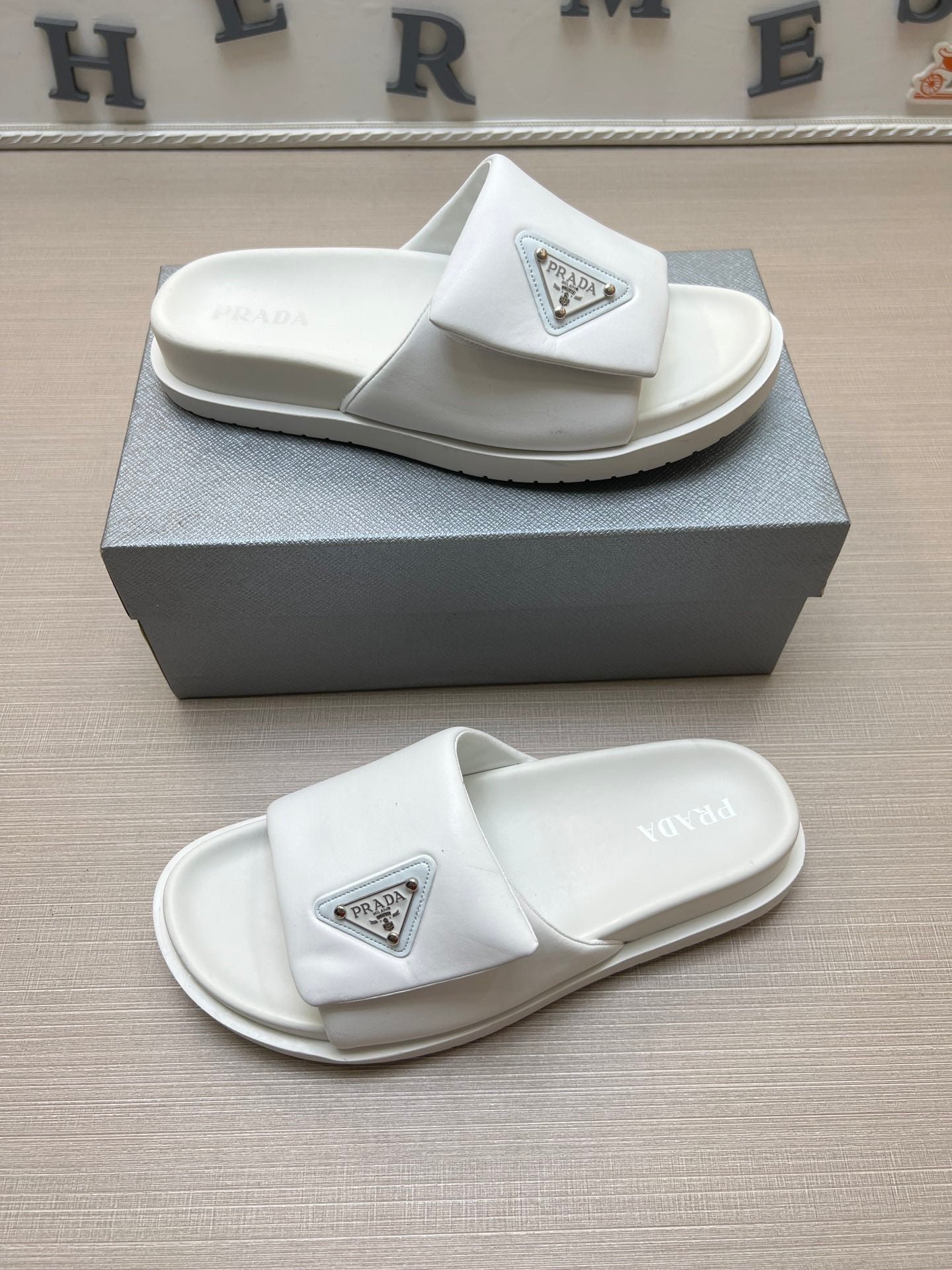 54PD5Z   fashion  slippers