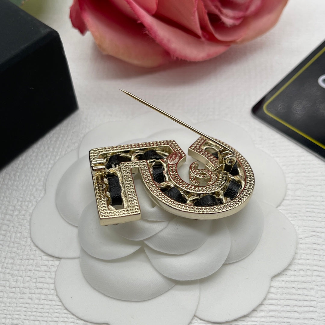 14C846E  Fashion Brooch