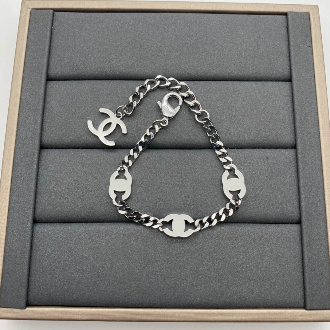 1NC81X Fashionable high -quality necklace bracelet