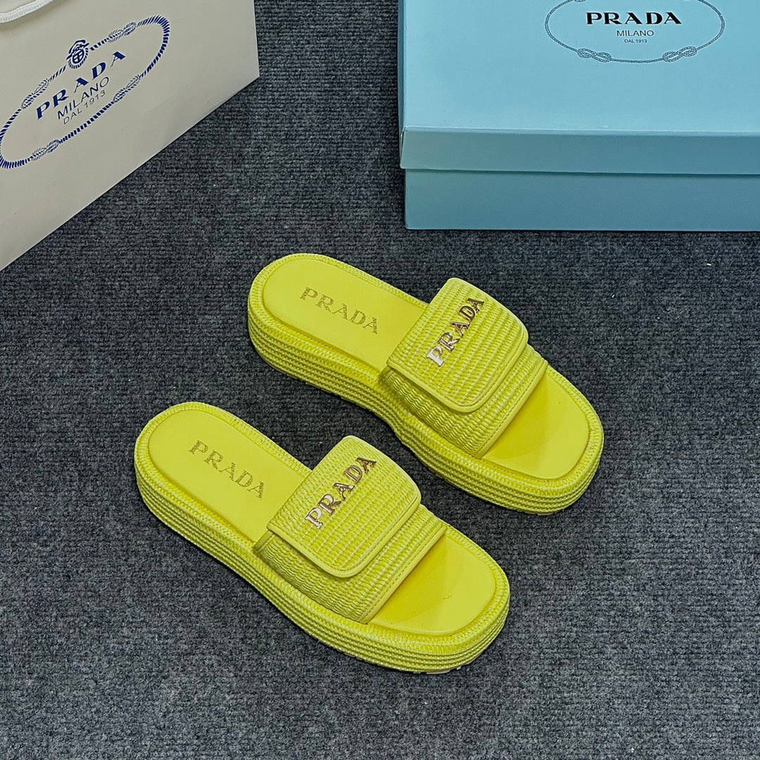 14PD24Z   fashion slippers