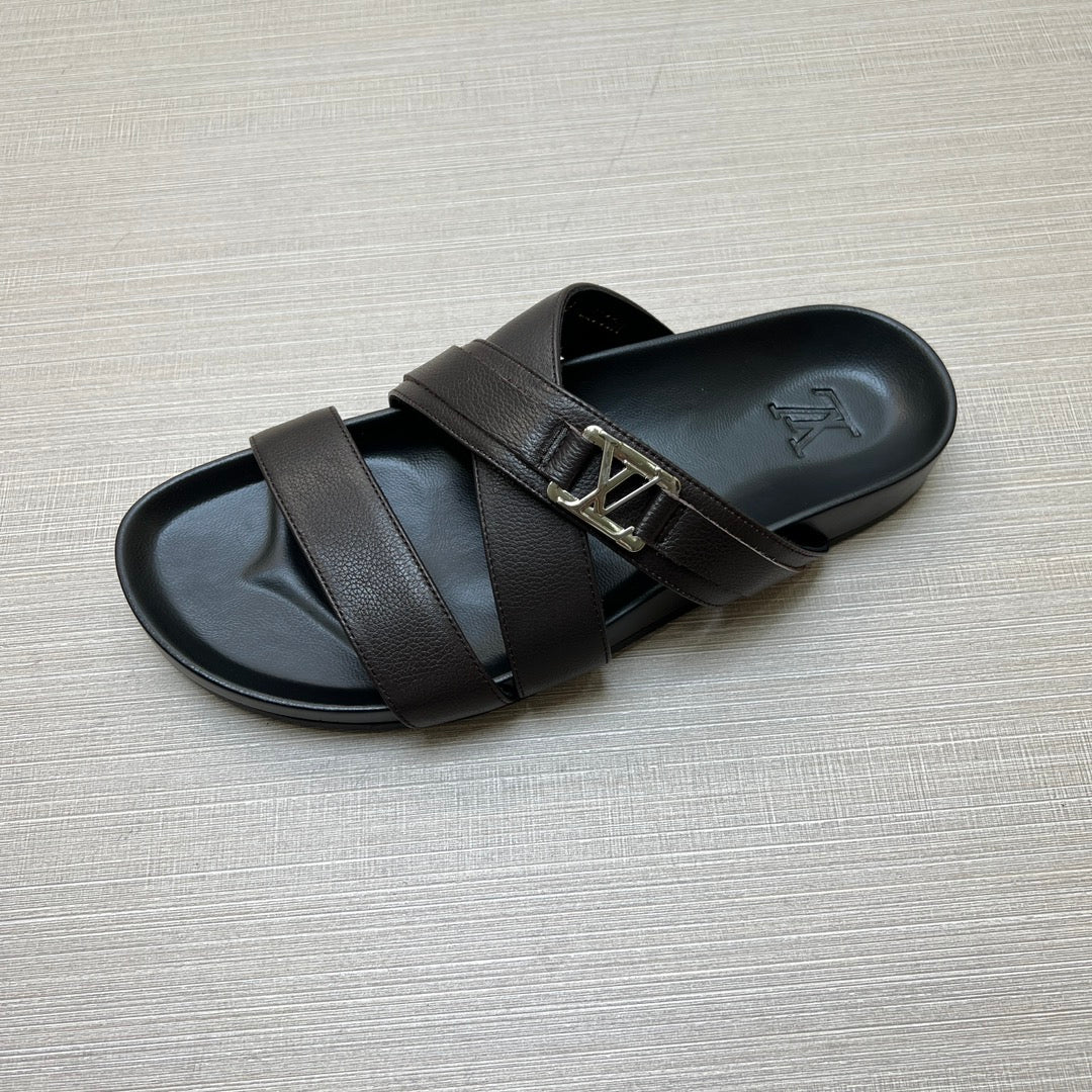 54E88Z    fashion  slippers