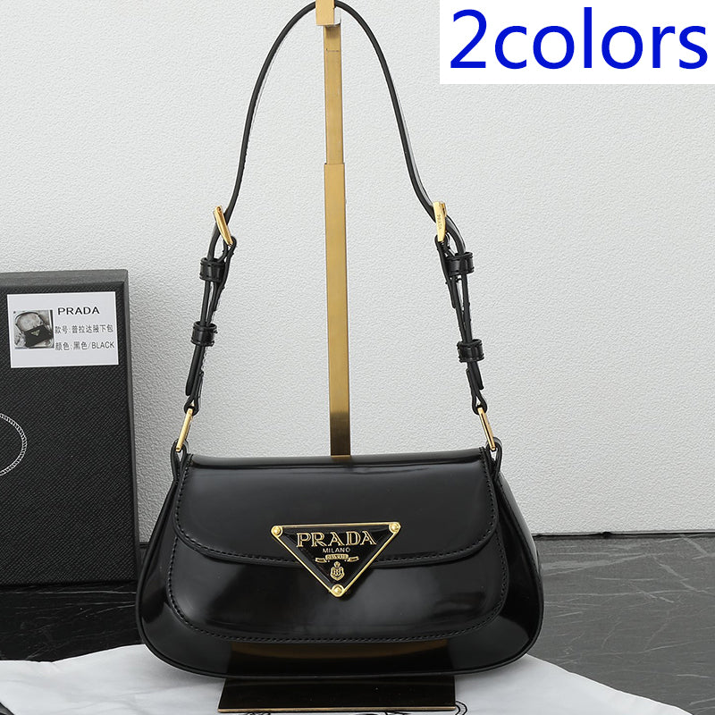 1XPD393B  Fashionable leather bag 