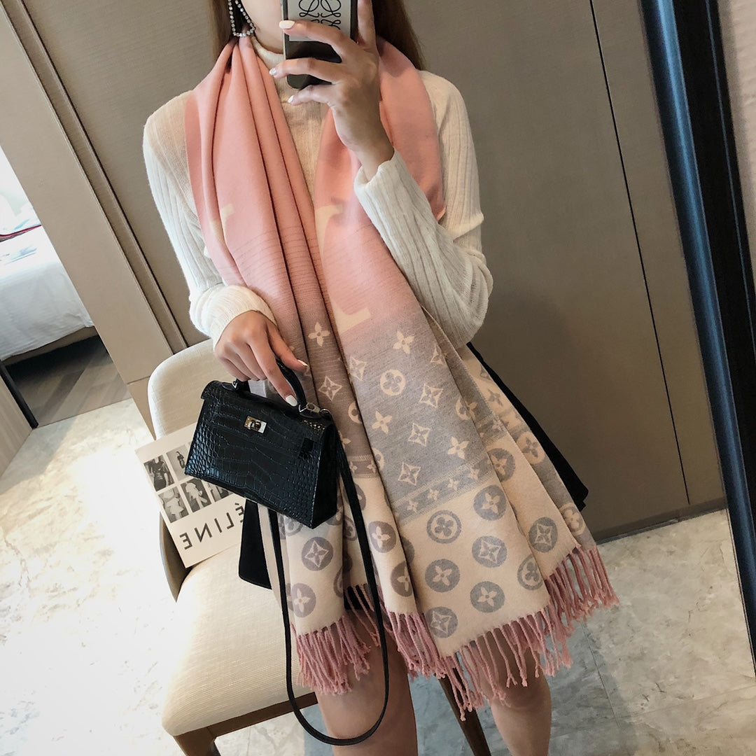 14E467W　 Fashion scarves