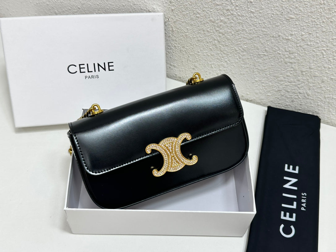 1XCL286B  Fashionable leather bag 