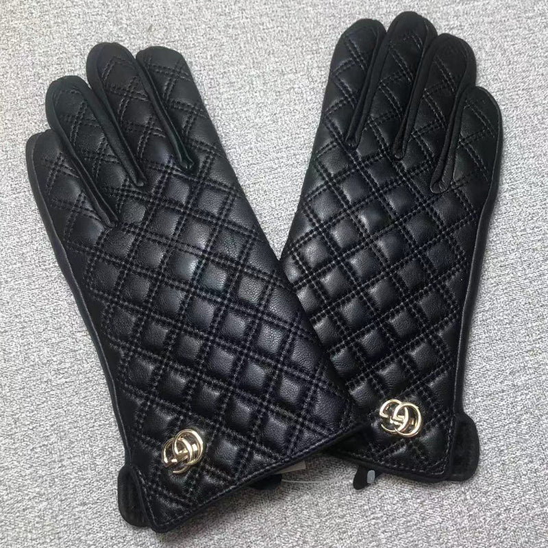 24B81S   Fashion gloves