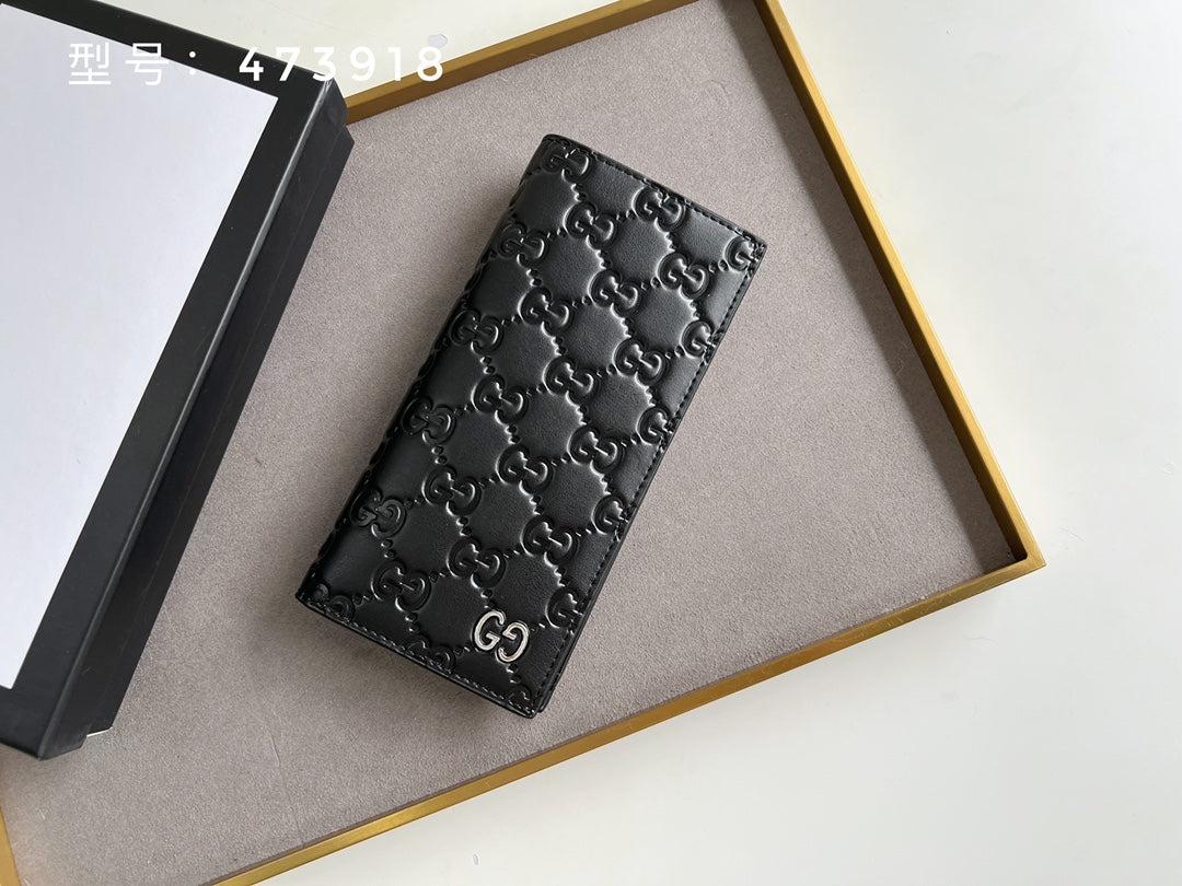 1XB382B  Fashionable leather wallets