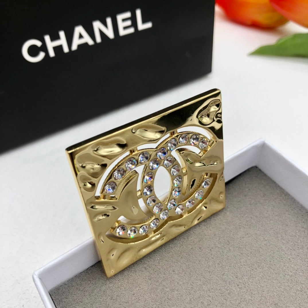 14C885X   Fashion Brooch