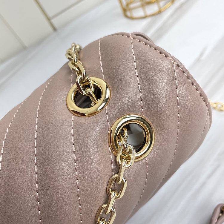 AE028B  Fashionable leather bag 