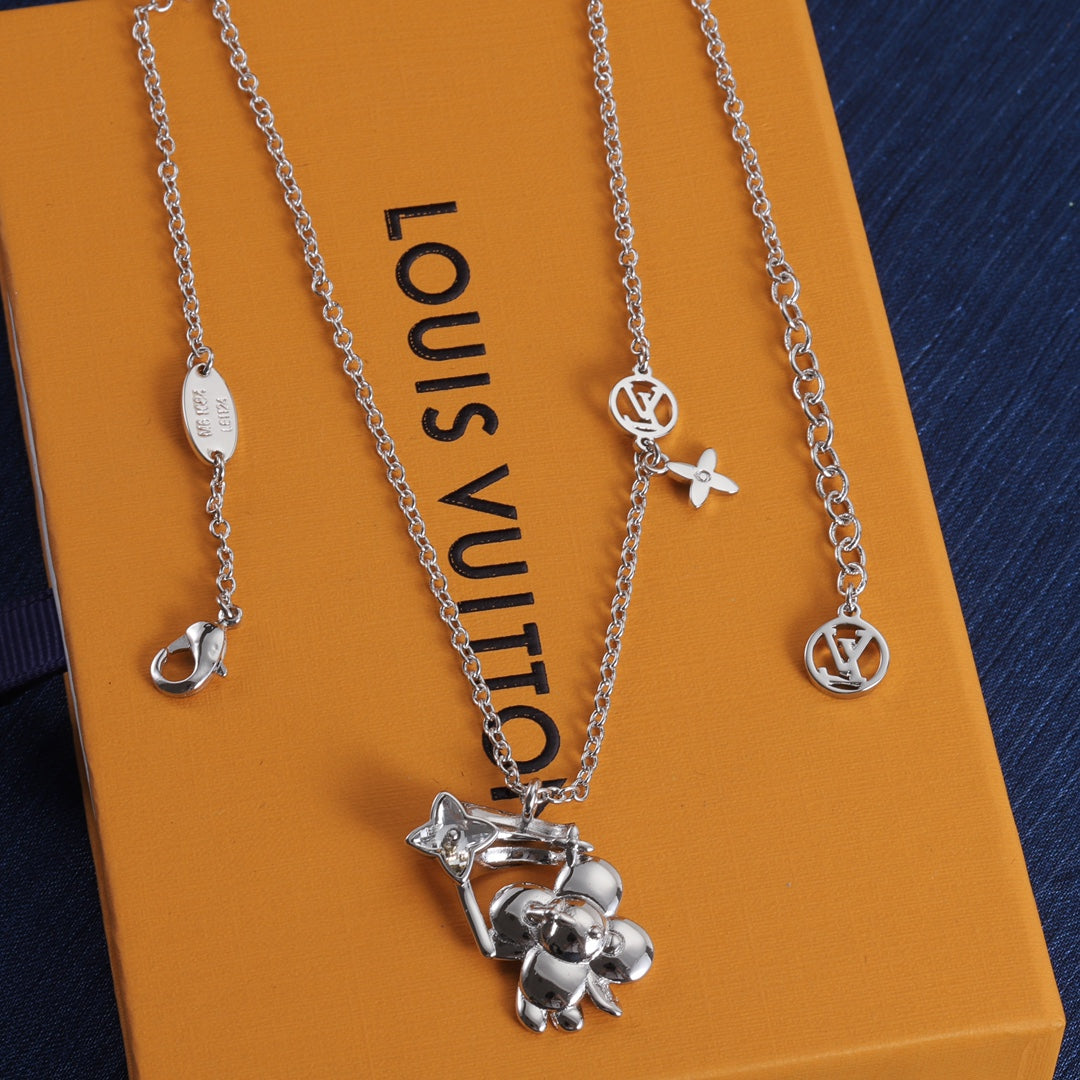 14E482X  Fashionable and high quality Necklaces