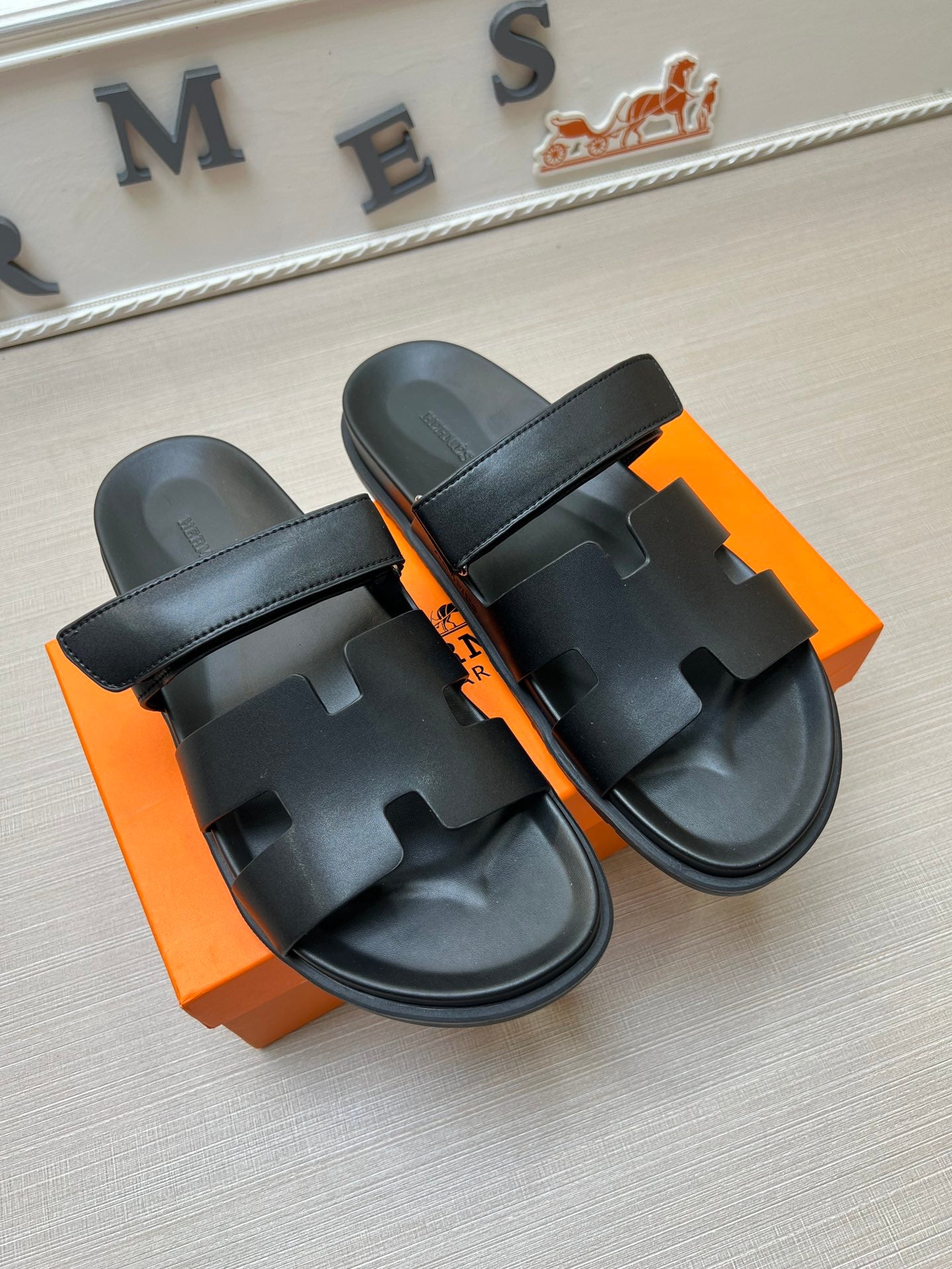 54H1Z    fashionslippers