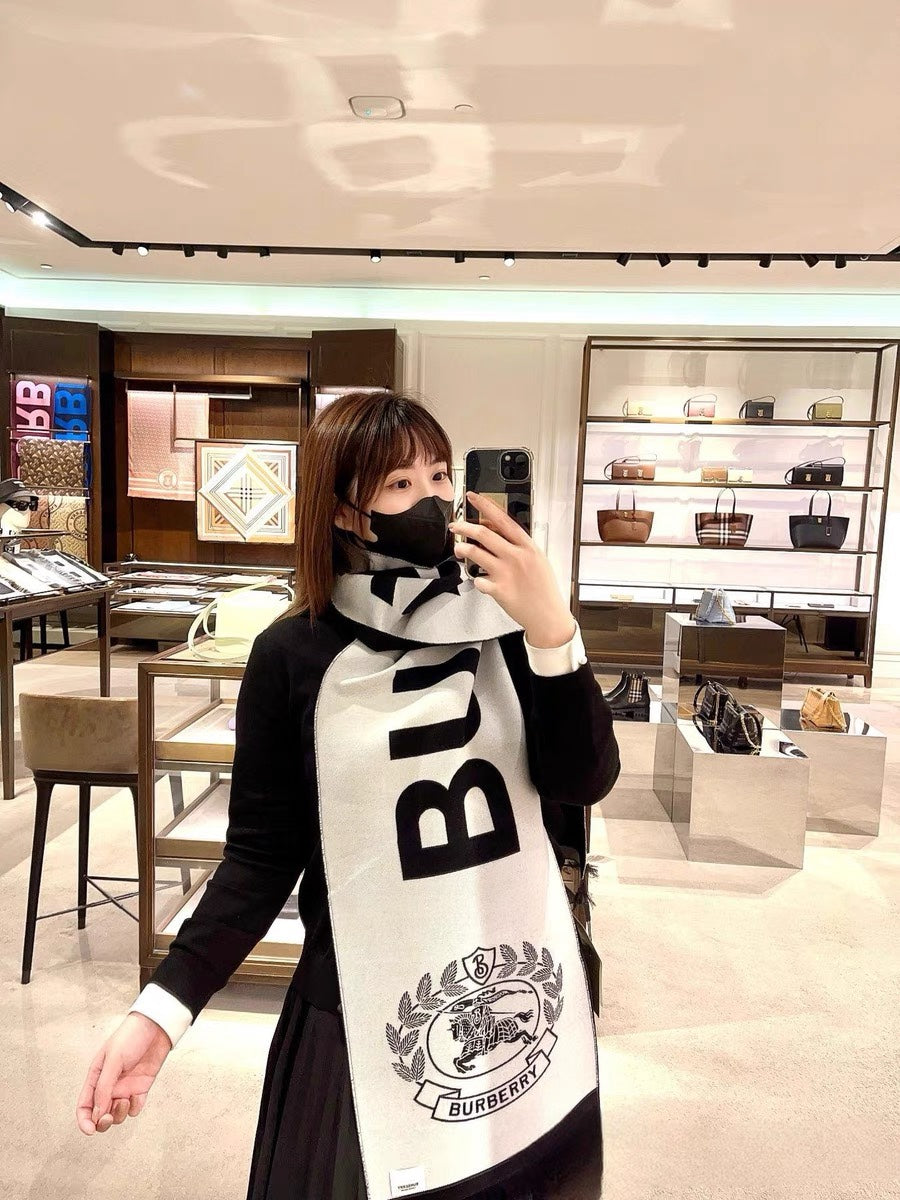 14R238W　 Fashion scarves