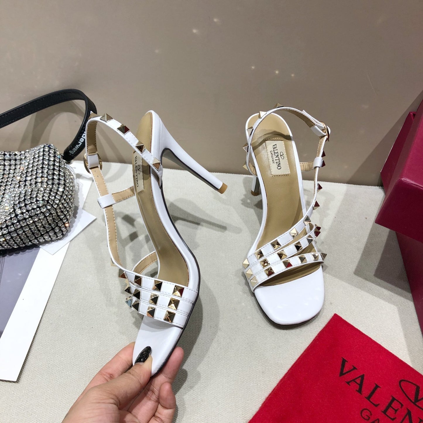 1:1 High quality leather sandals 2YVL29Z