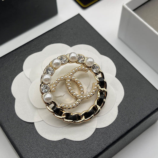 14C893X   Fashion Brooch