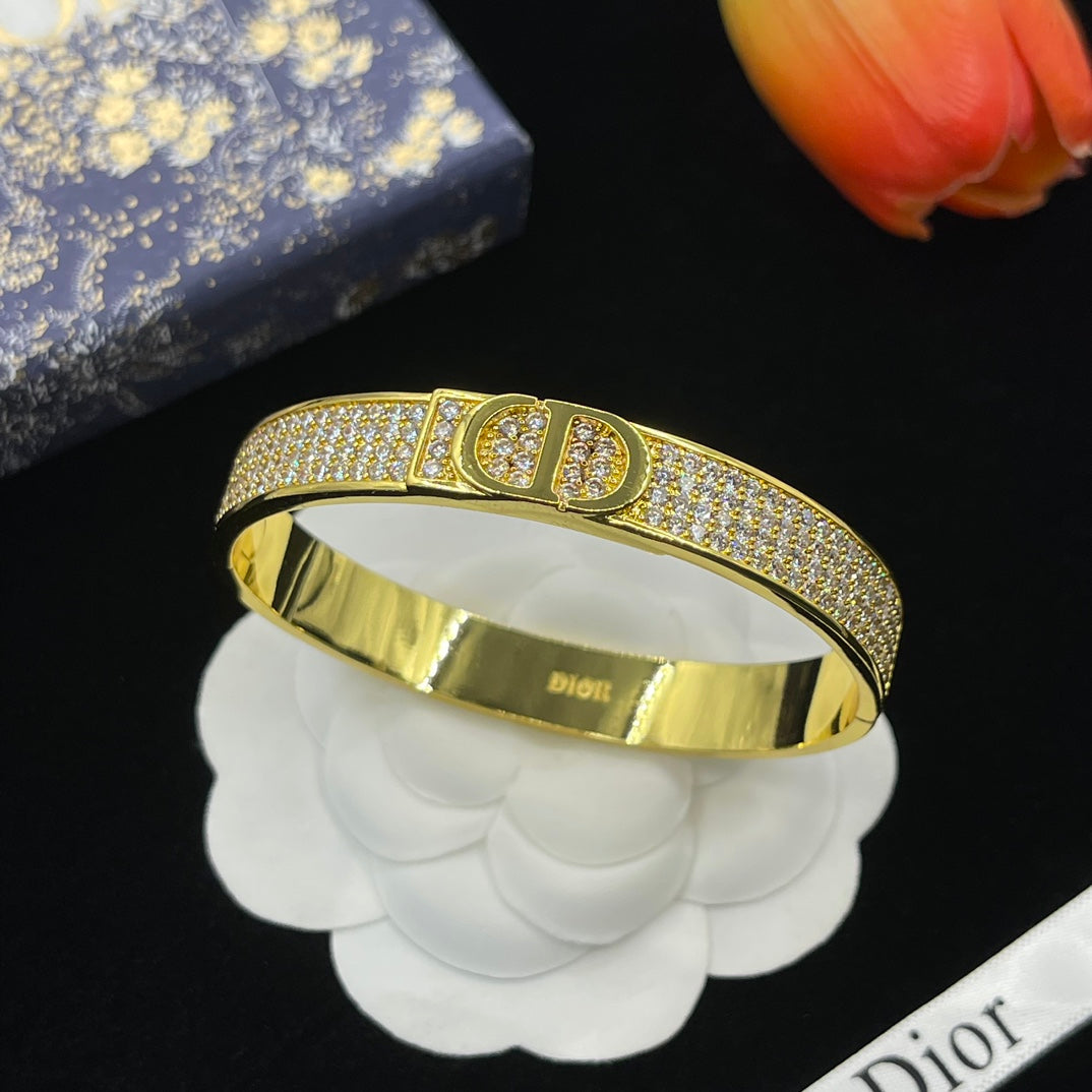 14D673K  Fashion  Bracelets