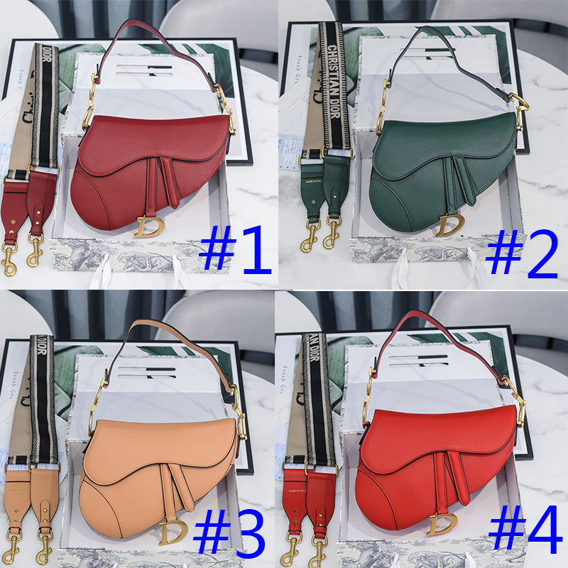 5E15B  Fashionable leather bag 