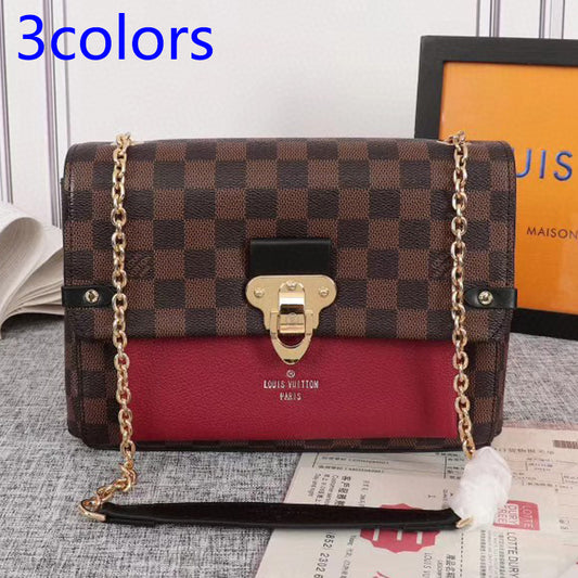 2XE52B  Fashionable leather bag 