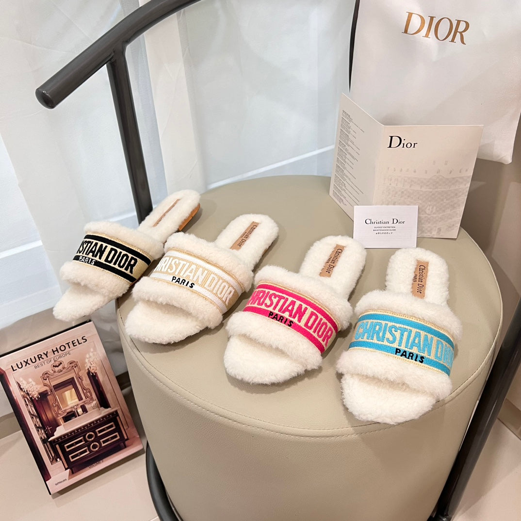 1JD4Z  Fashion Slippers