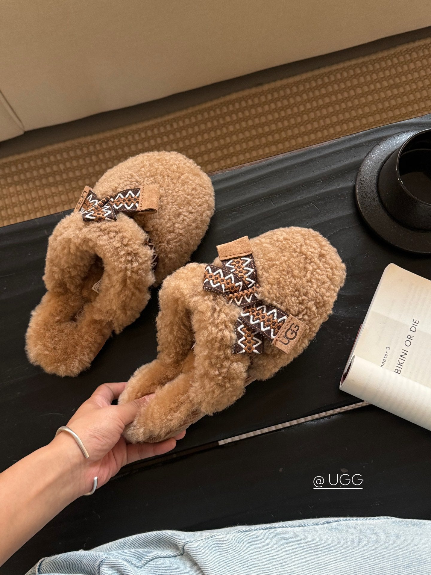 1JU11Z Fashion Slippers