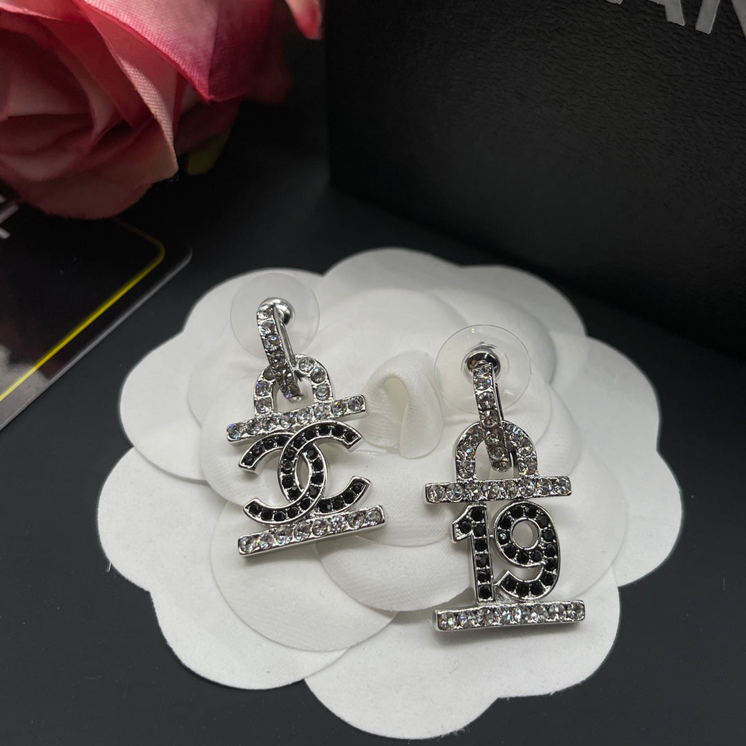 14C898E  Fashion Earrings