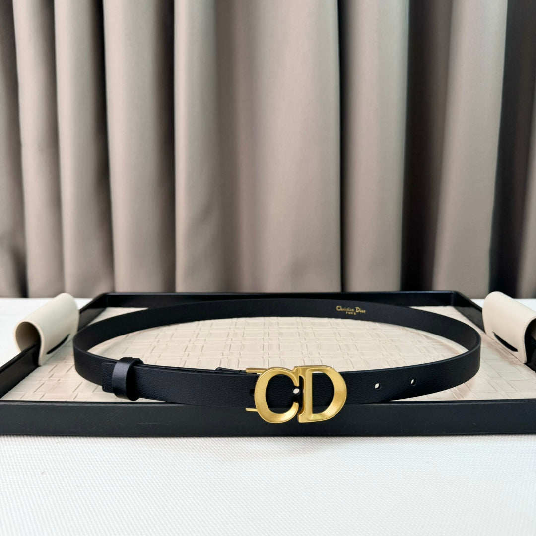 14D18P   (High quality leather belt With full package)