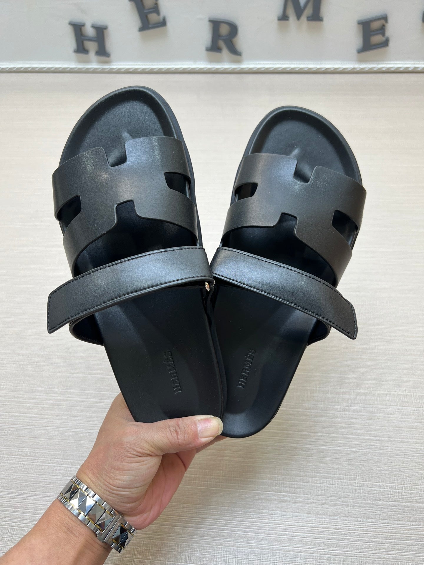 54H1Z    fashionslippers