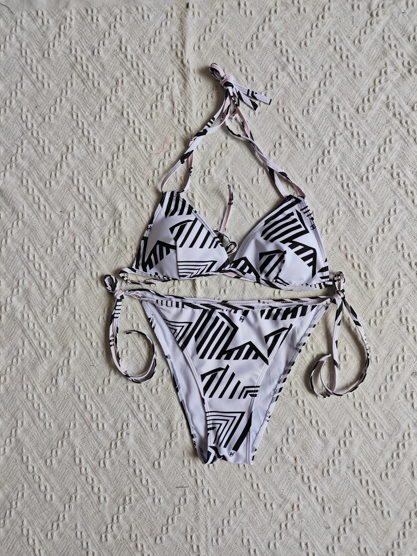 14C7Y   fashion  Bikini swimsuit