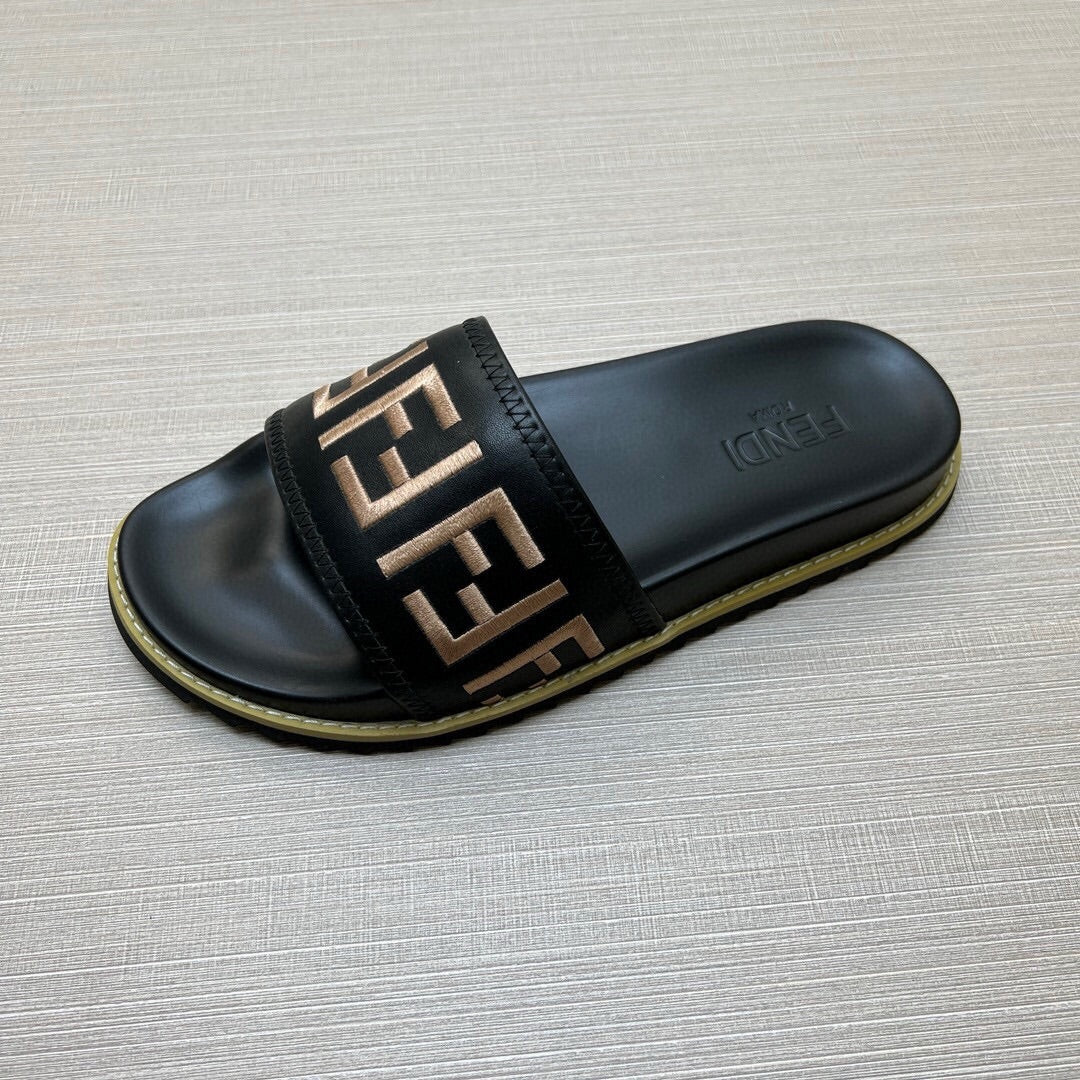 54F25Z    fashion  slippers