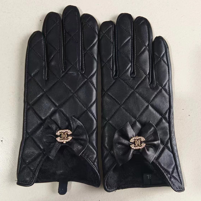 24C86S   Fashion gloves