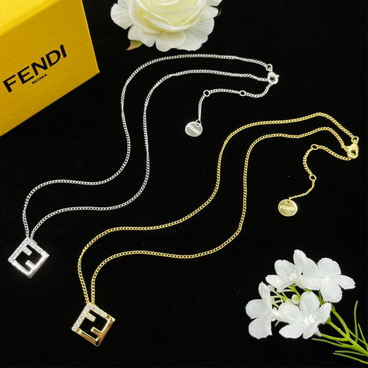 14F975X  Fashion Necklaces