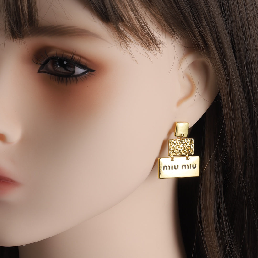 14A524E  Fashionable and high quality Earrings