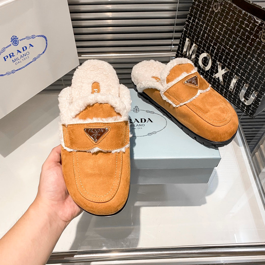 1JP5Z  Fashion Slippers