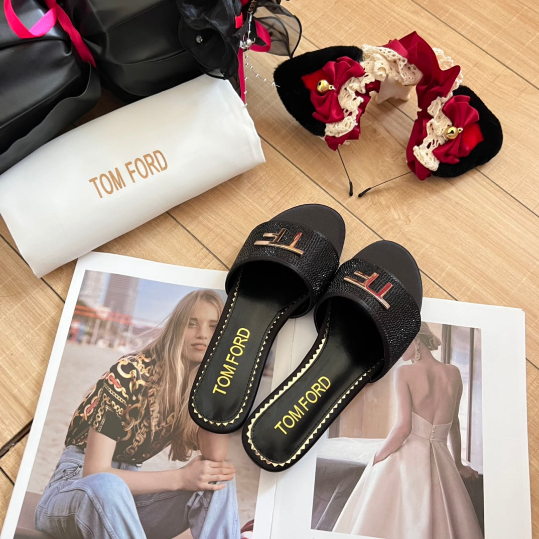 14A89Z  fashion Slippers