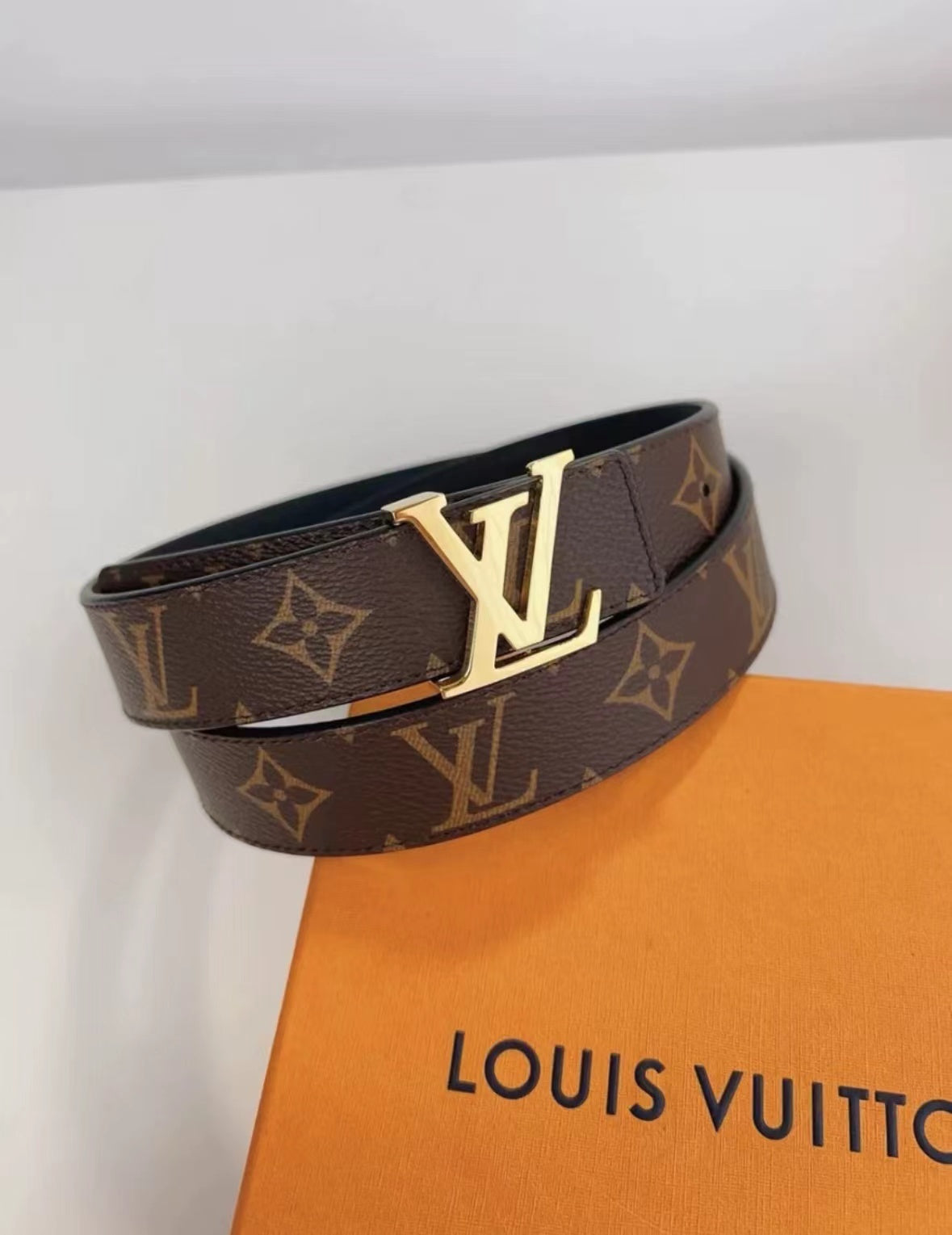 1LE15P (High quality leather belt With full package)