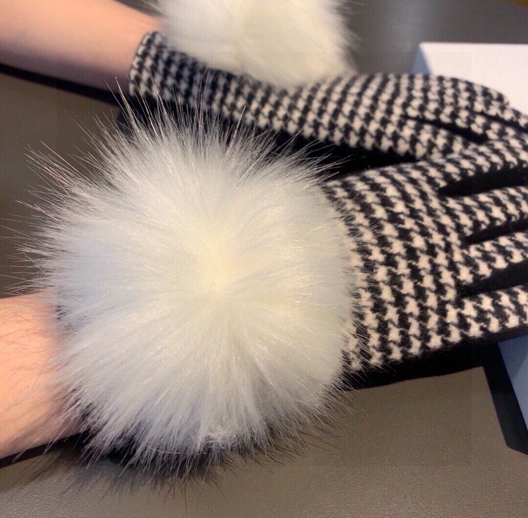 14D39S   High quality fashionable Wool gloves