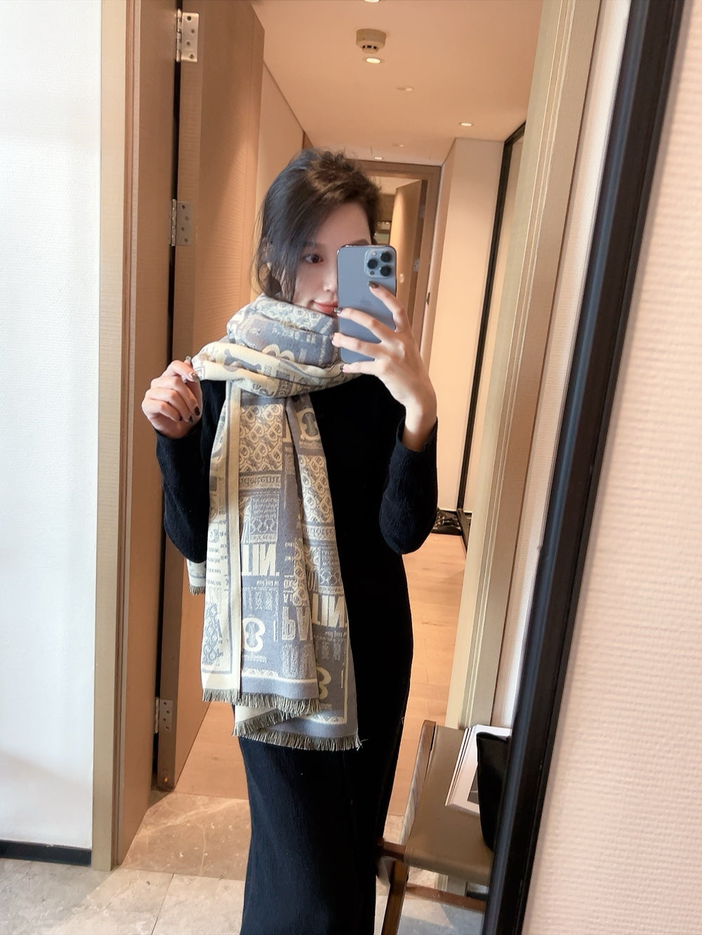 14R318W　Fashion scarves