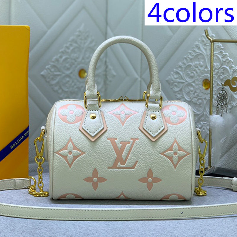 2XE264B  Fashionable leather bag 