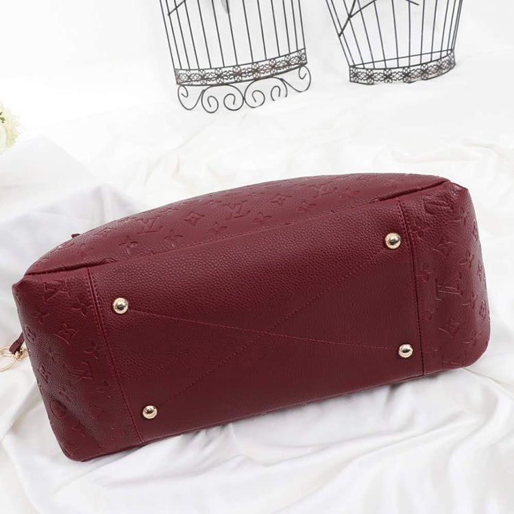 2E23B  Fashionable leather bag 