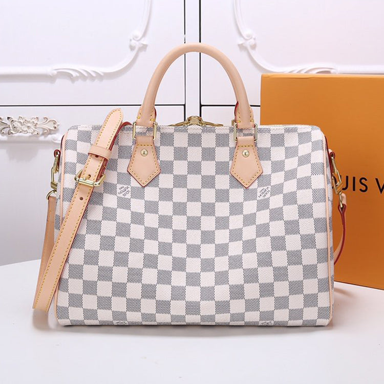 2E17B  Fashionable leather bag 