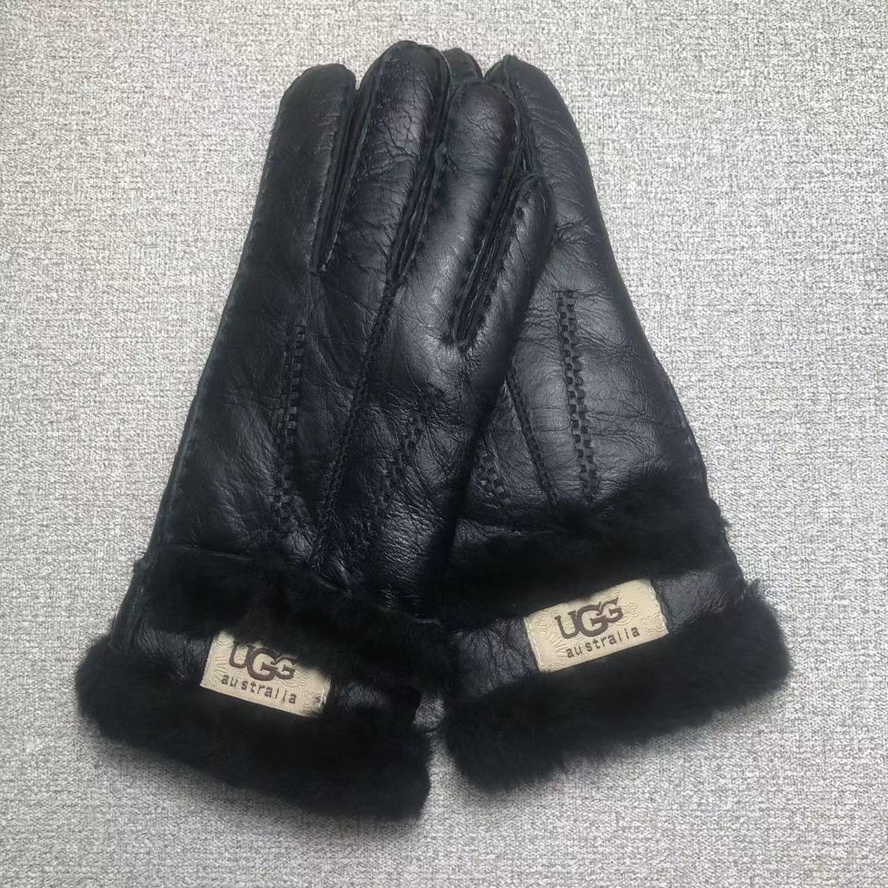 24A77S   Fashion gloves