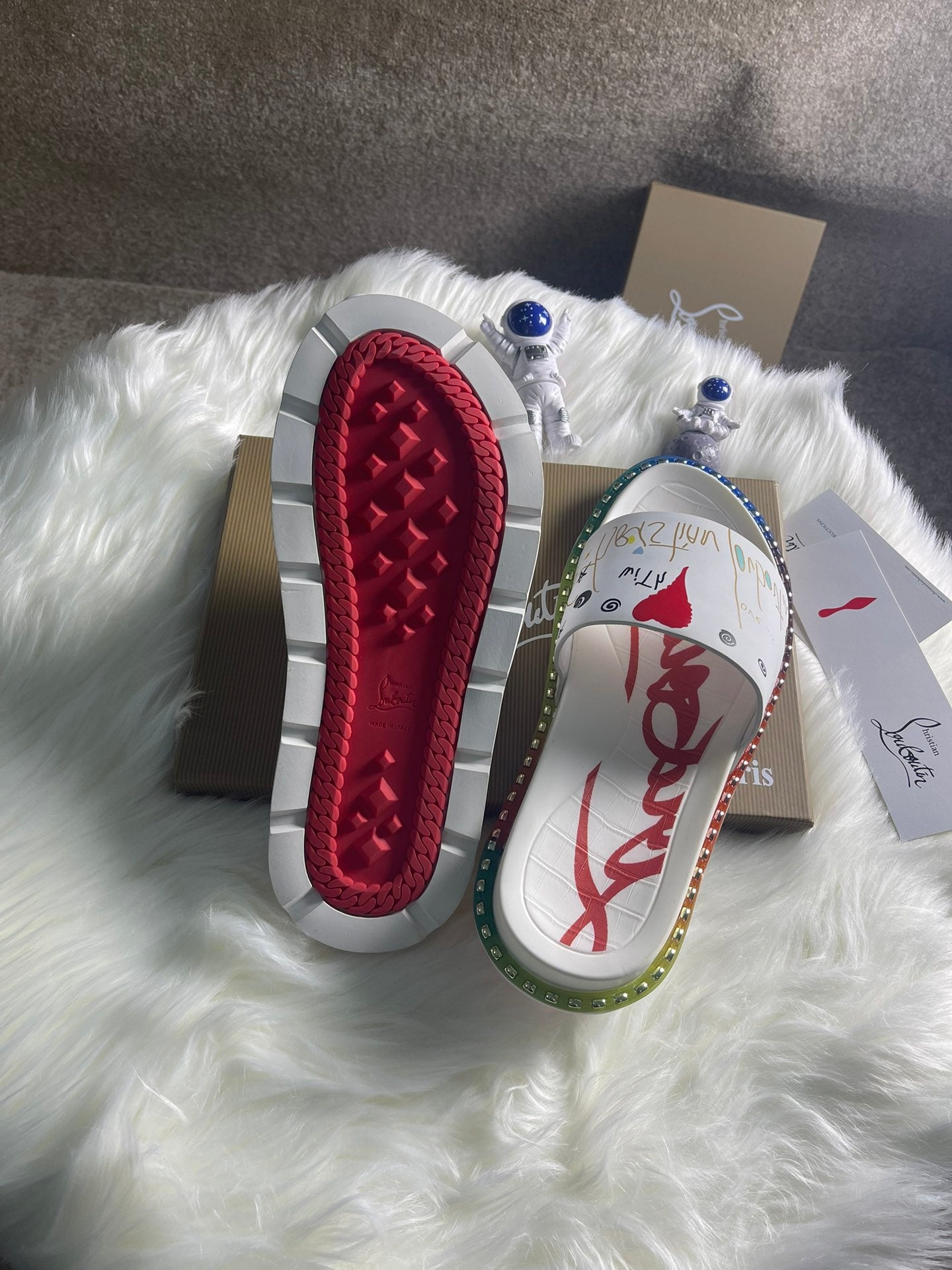 J4A24Z   fashion  Slippers