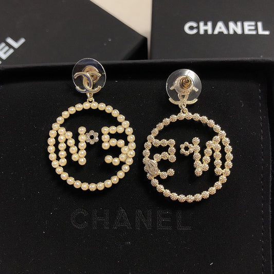 14C39E  Fashionable and high quality earrings