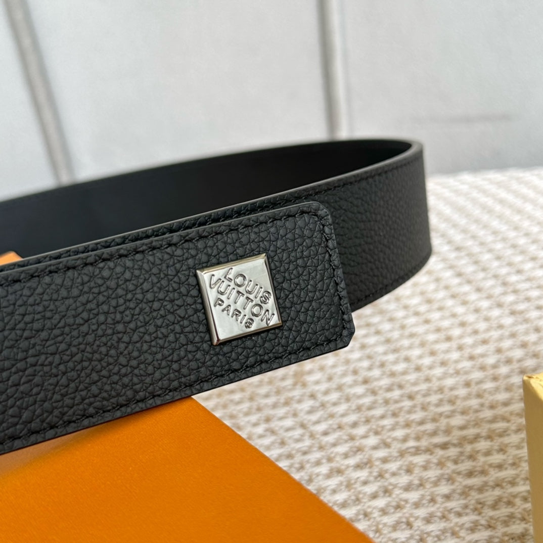 14E63P   (High quality leather belt With full package)