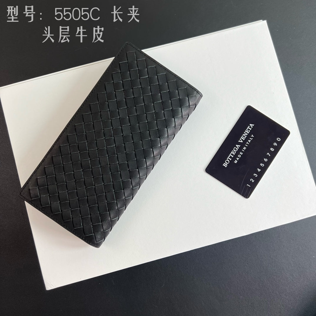 1XA82B (Fashionable leather wallet)