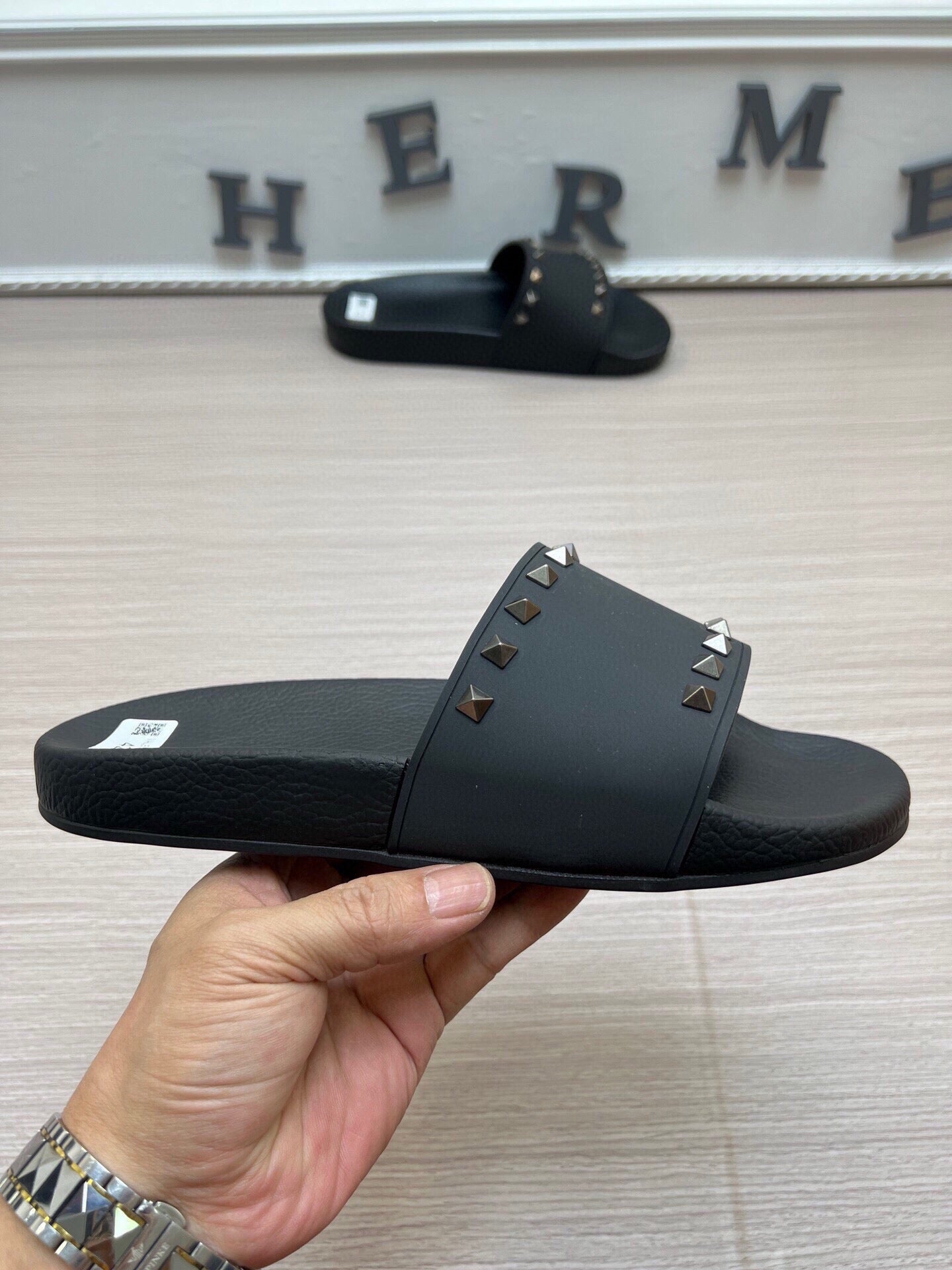 54VL52Z    fashion  slippers