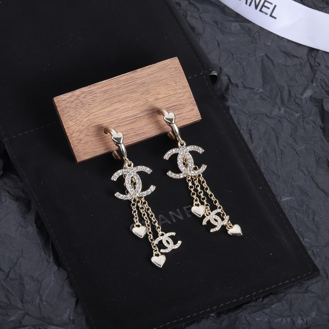 14E509E  Fashionable and high quality Earrings